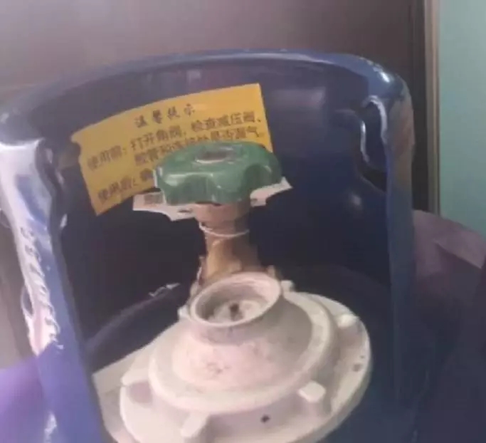 1590394156515419.jpg 640 (1).webp (11).jpg